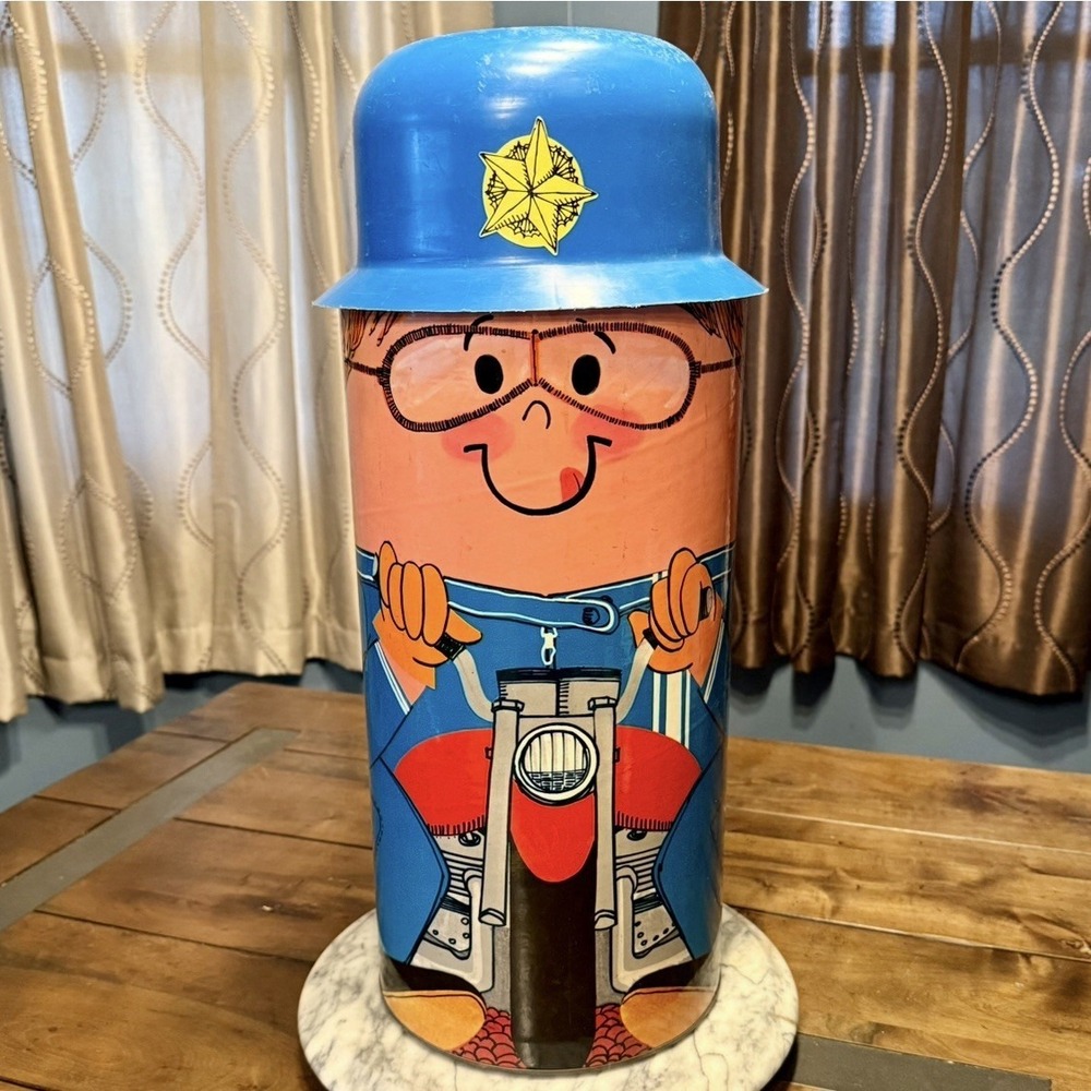 VTG 70s Cheinco 1972 Keystone‎ Cop Motorcycle Policeman Police Trash Can Lid USA